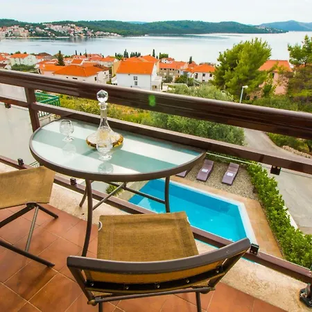 Villa Nia With Private Pool *